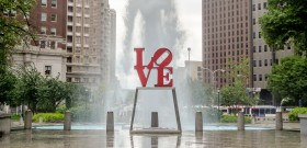 2014-02-06-LoveParkstatue_Philly_editorialonly_cMarcoRubino_shutterstock_146655779crop