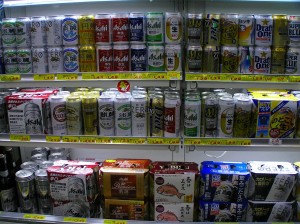 Cans_of_beer_on_Japanese_discount_store