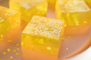 glittery-champagne-jello-shots-4