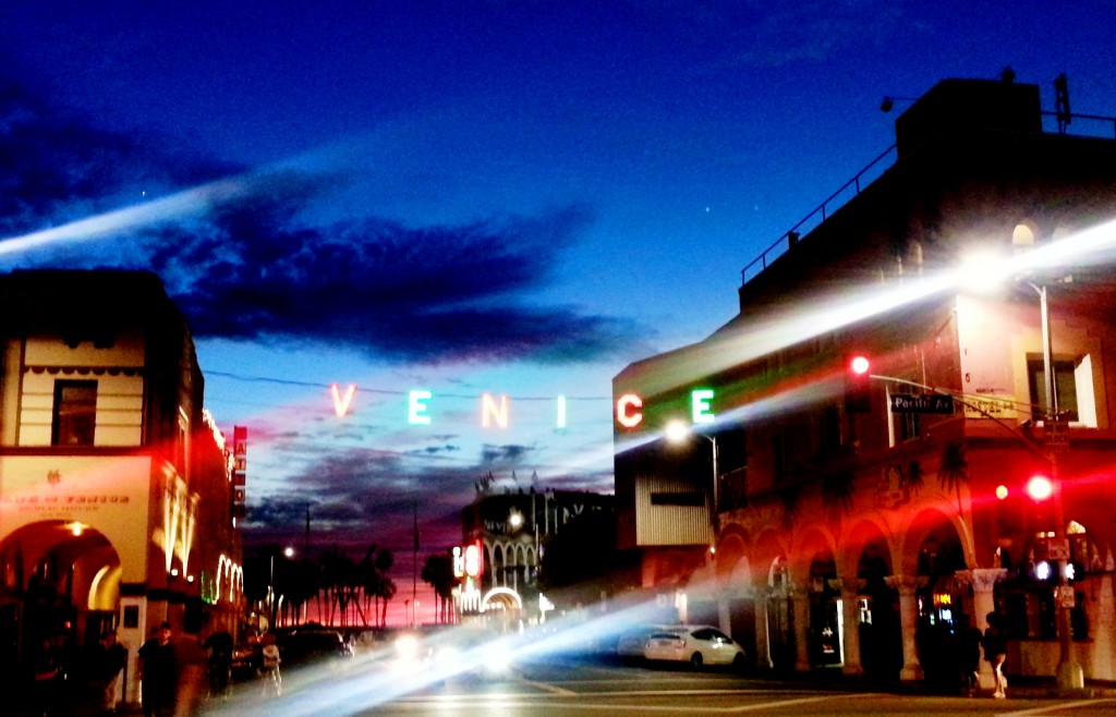 venice sign night